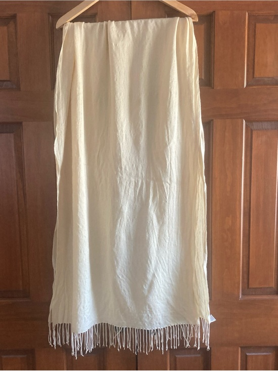 Bindya Accessories - Bindya Cream Fringe Scarf Wrap Pashmina wool silk 26” X 76”